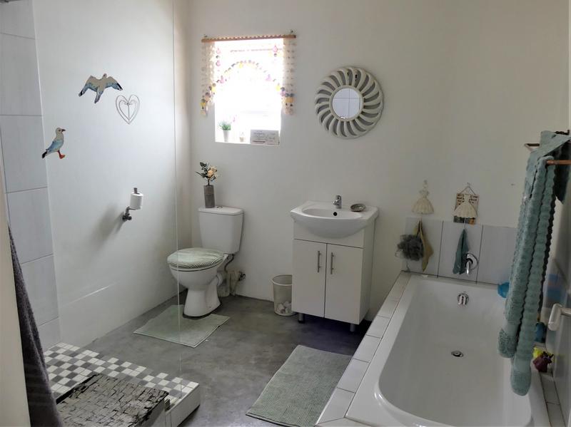 3 Bedroom Property for Sale in Lampiesbaai Western Cape